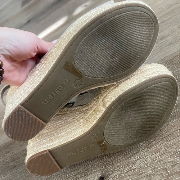 Indigo Rd. Wedges - Picture 5 of 5